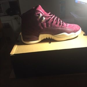 Bordeaux/ sail-metallic silver air Jordan 12 retro
